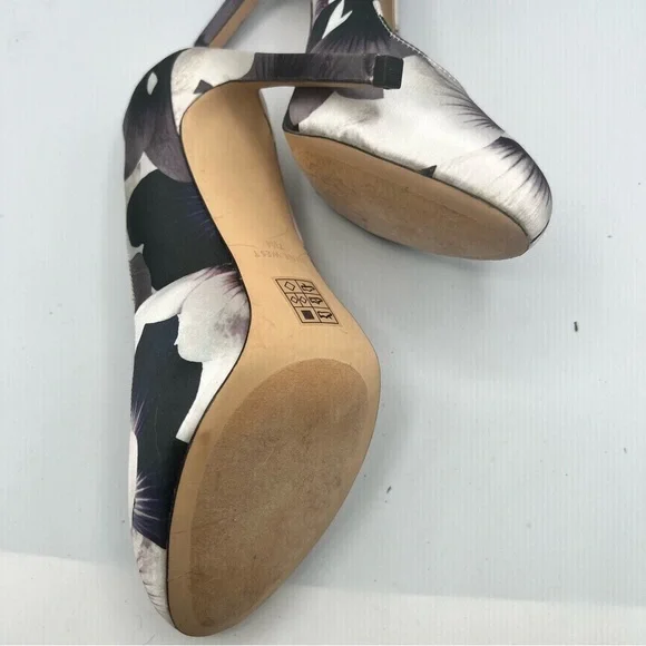 Nine West Floral Print High Heel Pumps – Size 7.5M - Picture 5 of 10